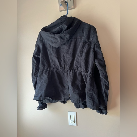 Black jacket - Picture 2 of 2